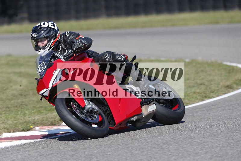 Archiv-2025/49 26.08.2025 Cornu Master School ADR/blau-bleu/28